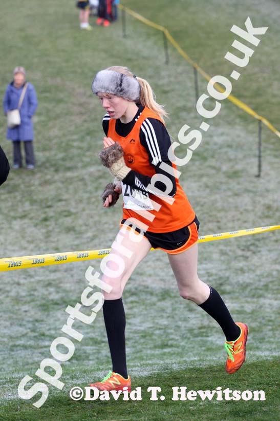 Durham City 2nd leg senior women Durham Cathedral Relays. Photo: David T. Hewitson/Sports for All Pics